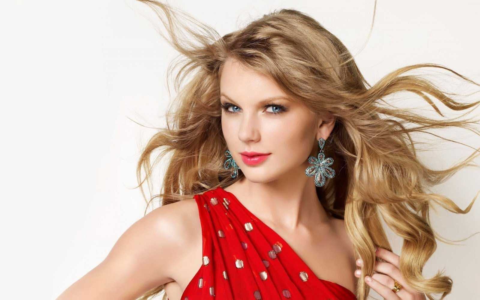 Taylor Swift ghi dấu ấn lịch sử với loạt giải thưởng ấn tượng
